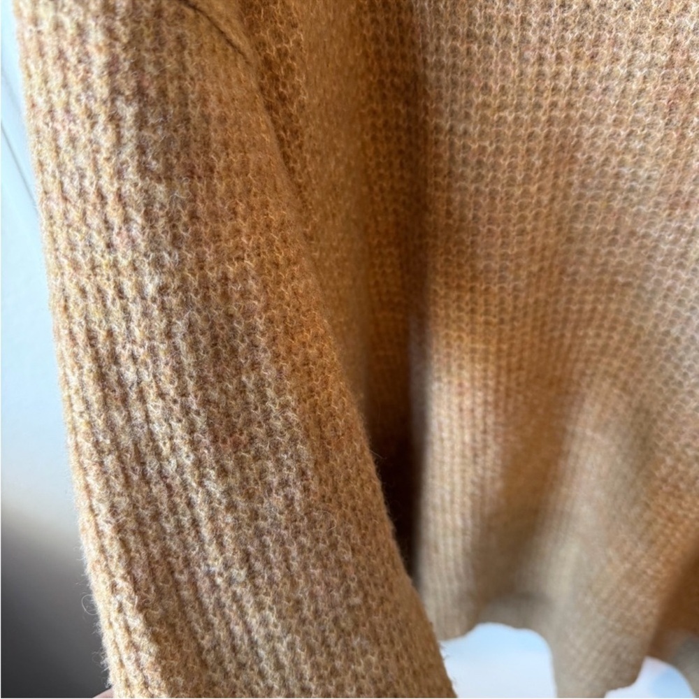 ⚡️NWOT Free People Oversized Thermal Waffle Sweater - Picture 4 of 5